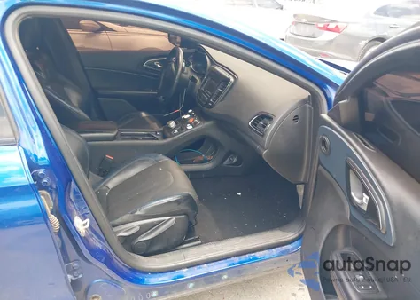 2015 Chrysler 200 S z USA, uszkodzony, nr VIN 1C3CCCBB5FN745606